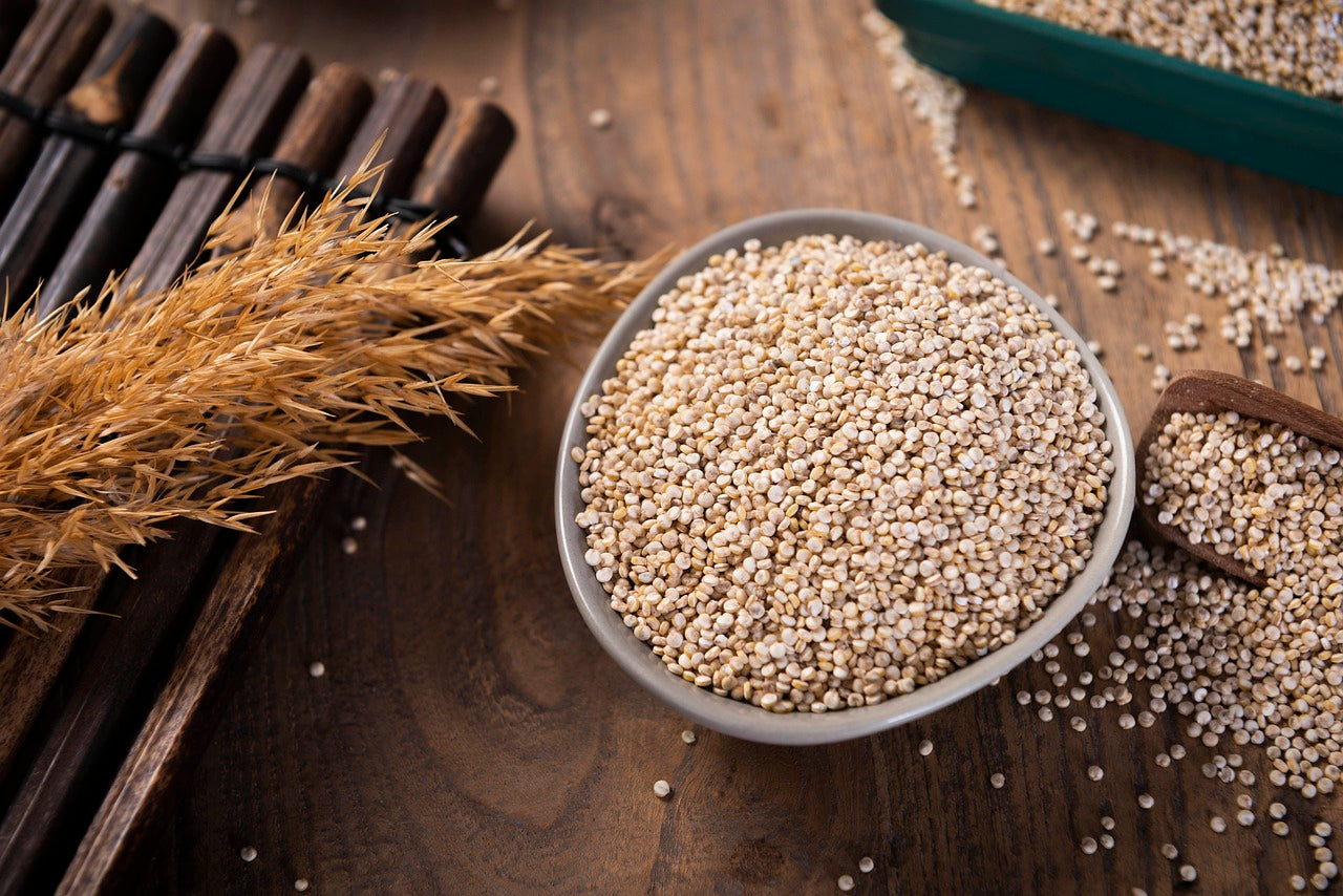 Cuenco de quinoa | Receta ensalada super proteica para la osteoporosis en la menopausia | Remedios para los síntomas de la menopausia | Womanhood